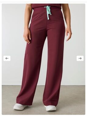 Garde Malade Burgundy Scrub Pants (L)